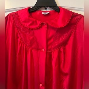 VTG Nancy King Lingerie 1X Red Soft Luster Waltz House Night Gown Button Robe